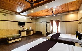 Townhouse Oak Gorumara Jungle Resort